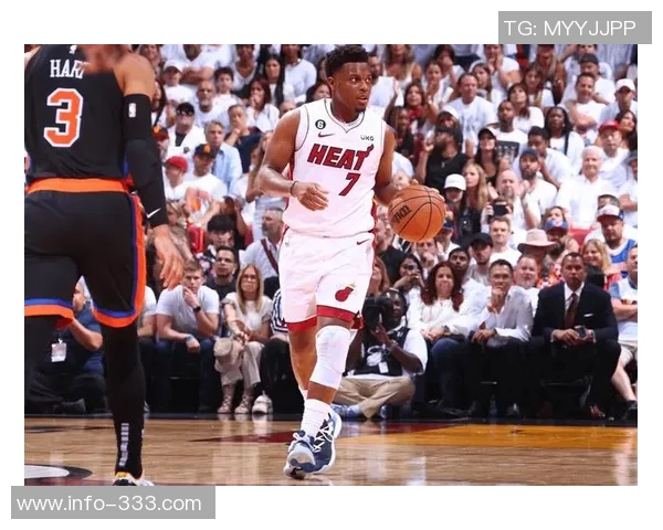 克拉克森亚布塞莱布罗格登加盟尼克斯替补阵容大幅提升新赛季冲击东决目标明确 克拉克森亚布塞莱布罗格登加盟尼克斯替补阵容大幅提升新赛季冲击东决目标明确