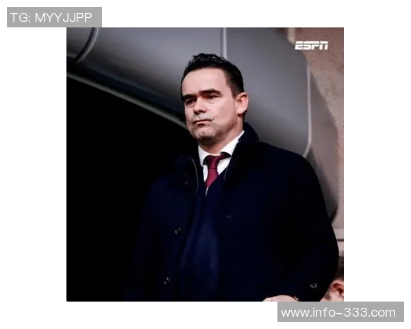 阿贾克斯再度寻求奥维马斯回归担任技术总监的可能性