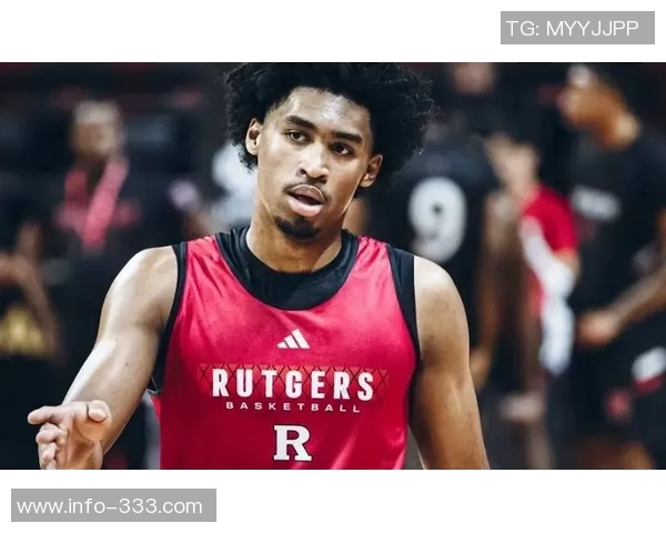 克里斯蒂谈弗拉格学习控卫角色面临的挑战与责任重担